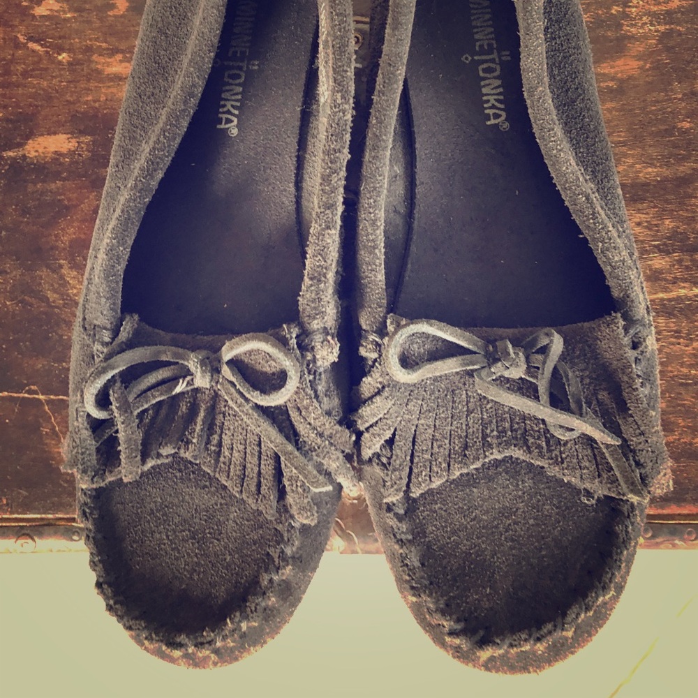 Minnetonka Moccasins in Grey/Blue Suede Size 7